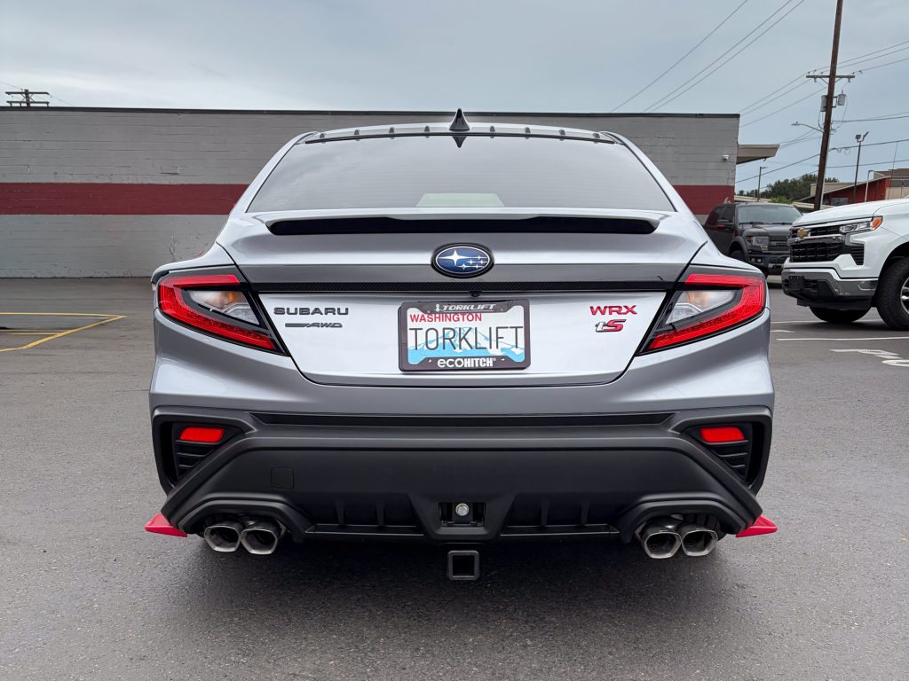 What Shoppers Should Know About Stainless EcoHitch Receiver Options