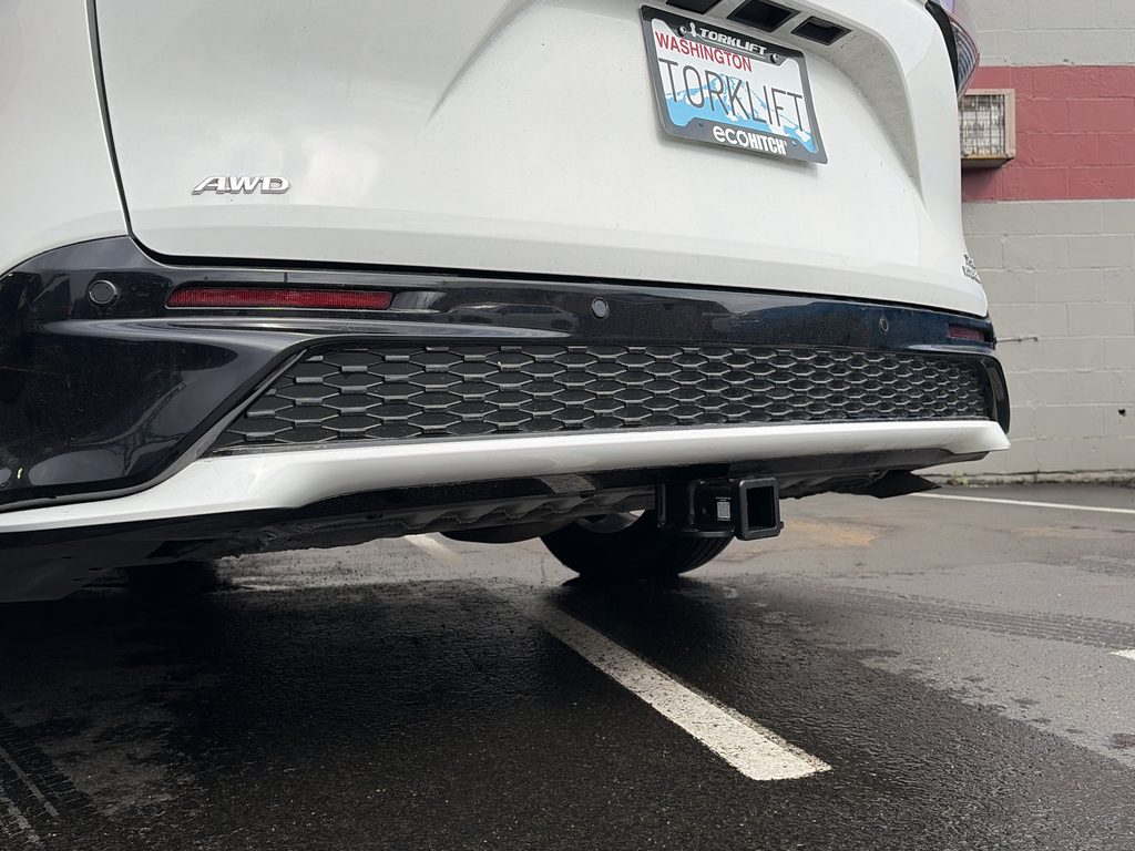 Toyota Sienna EcoHitch Installer Questions: What to Ask About the Hands-Free Liftgate Sensor