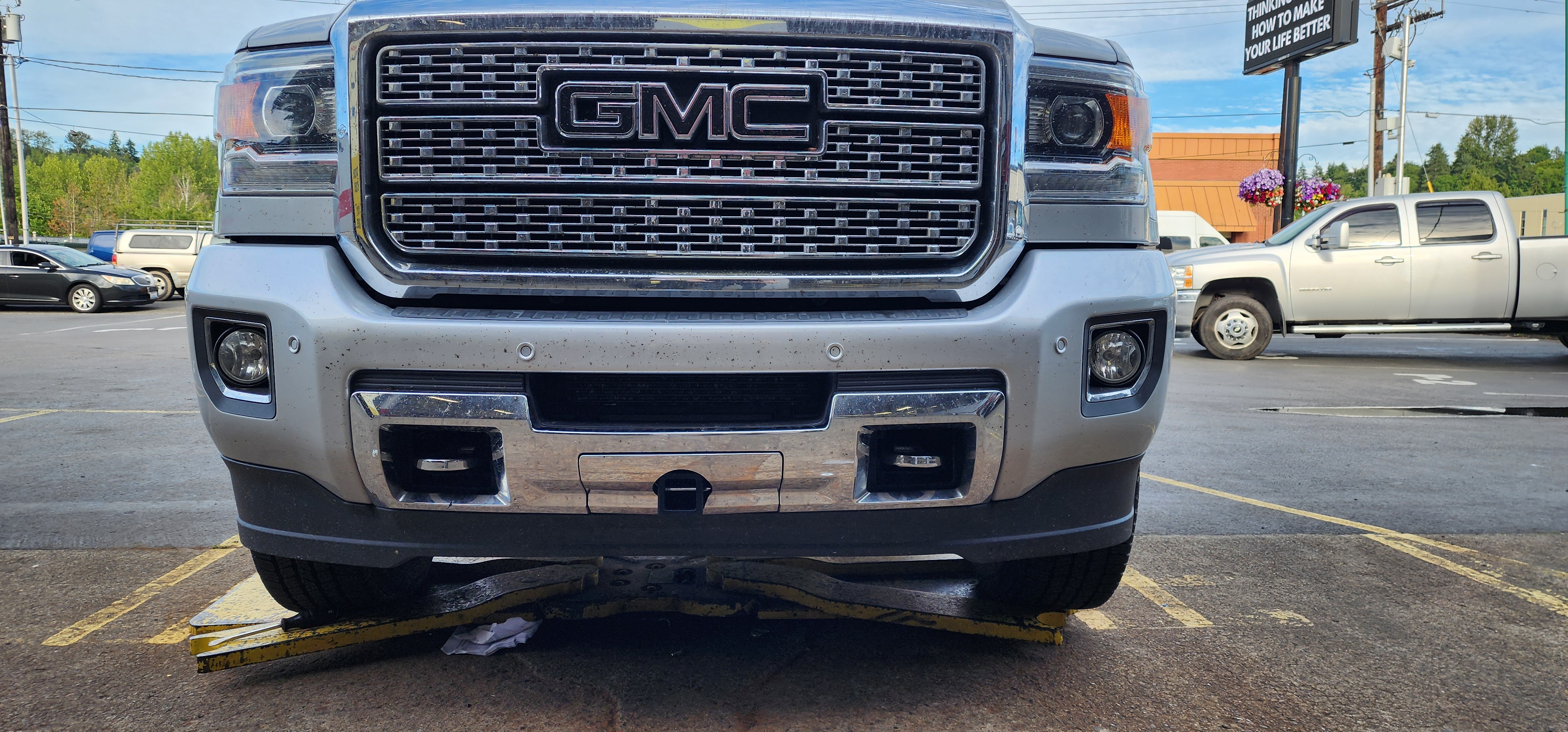One-ton truck hitch installation