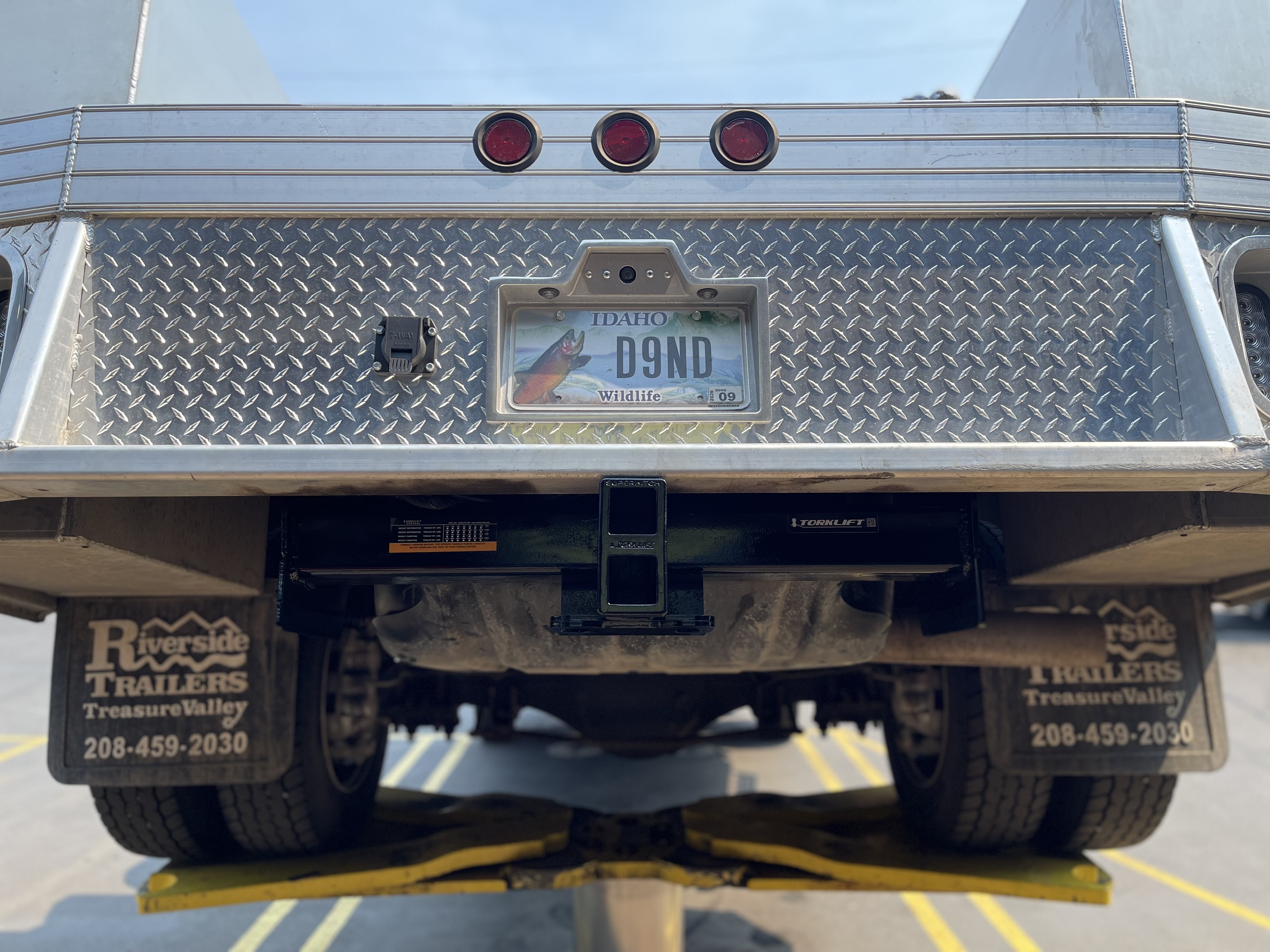 Fleet truck hitch installation