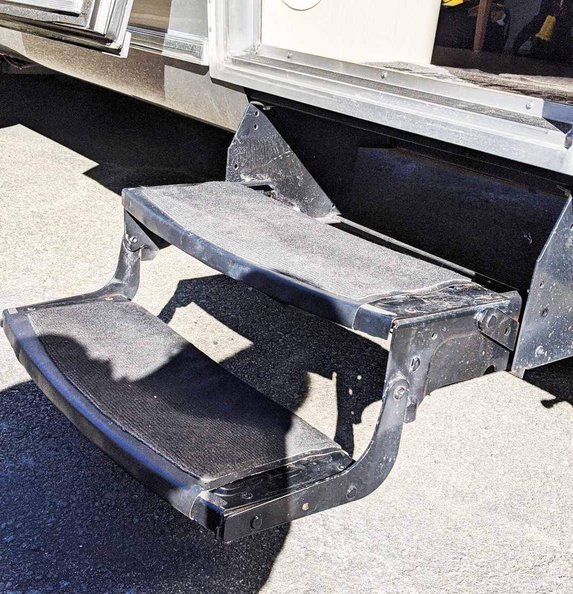 Airstream Bambi Steps