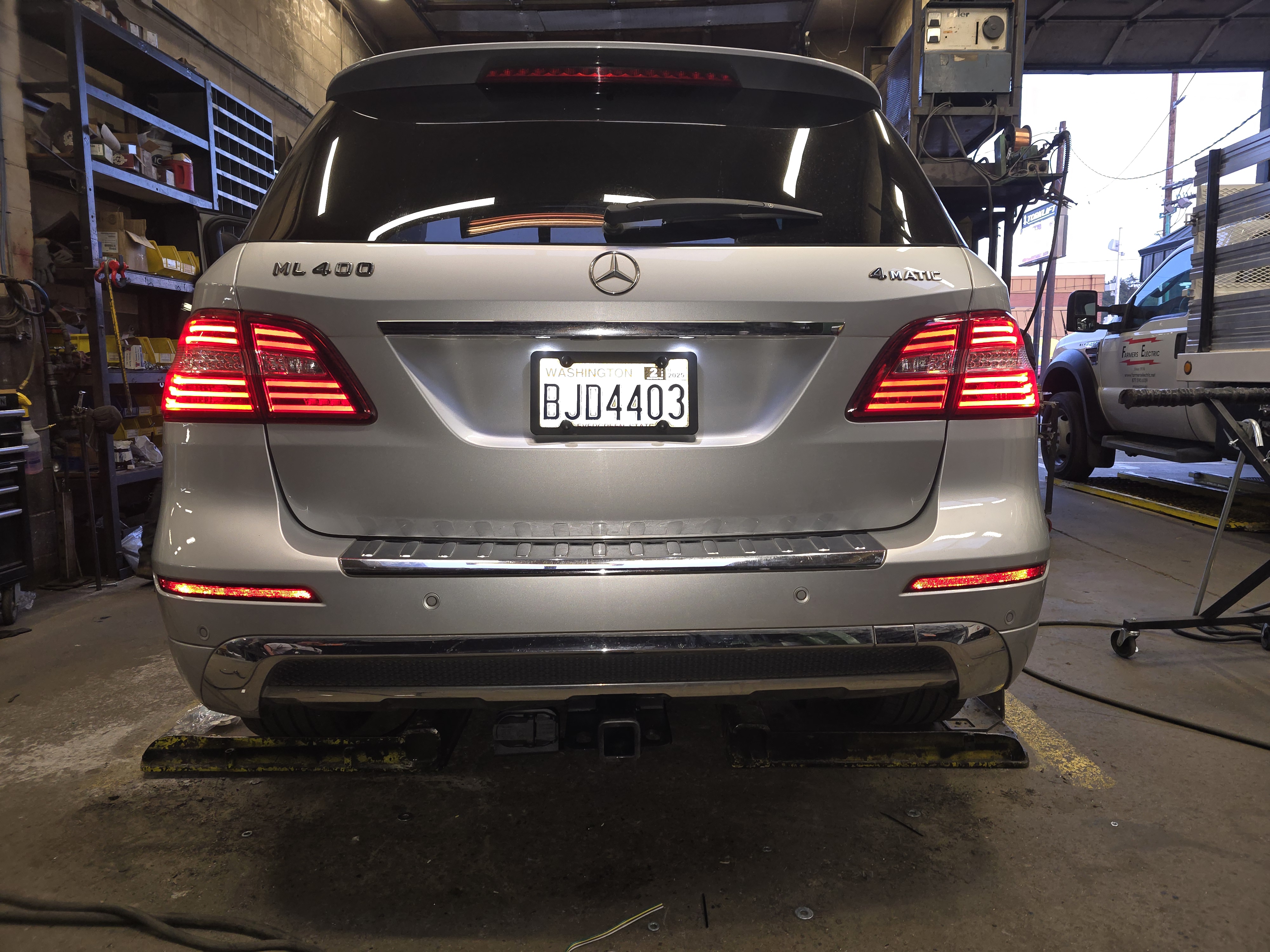 SUV custom hitch placeholder
