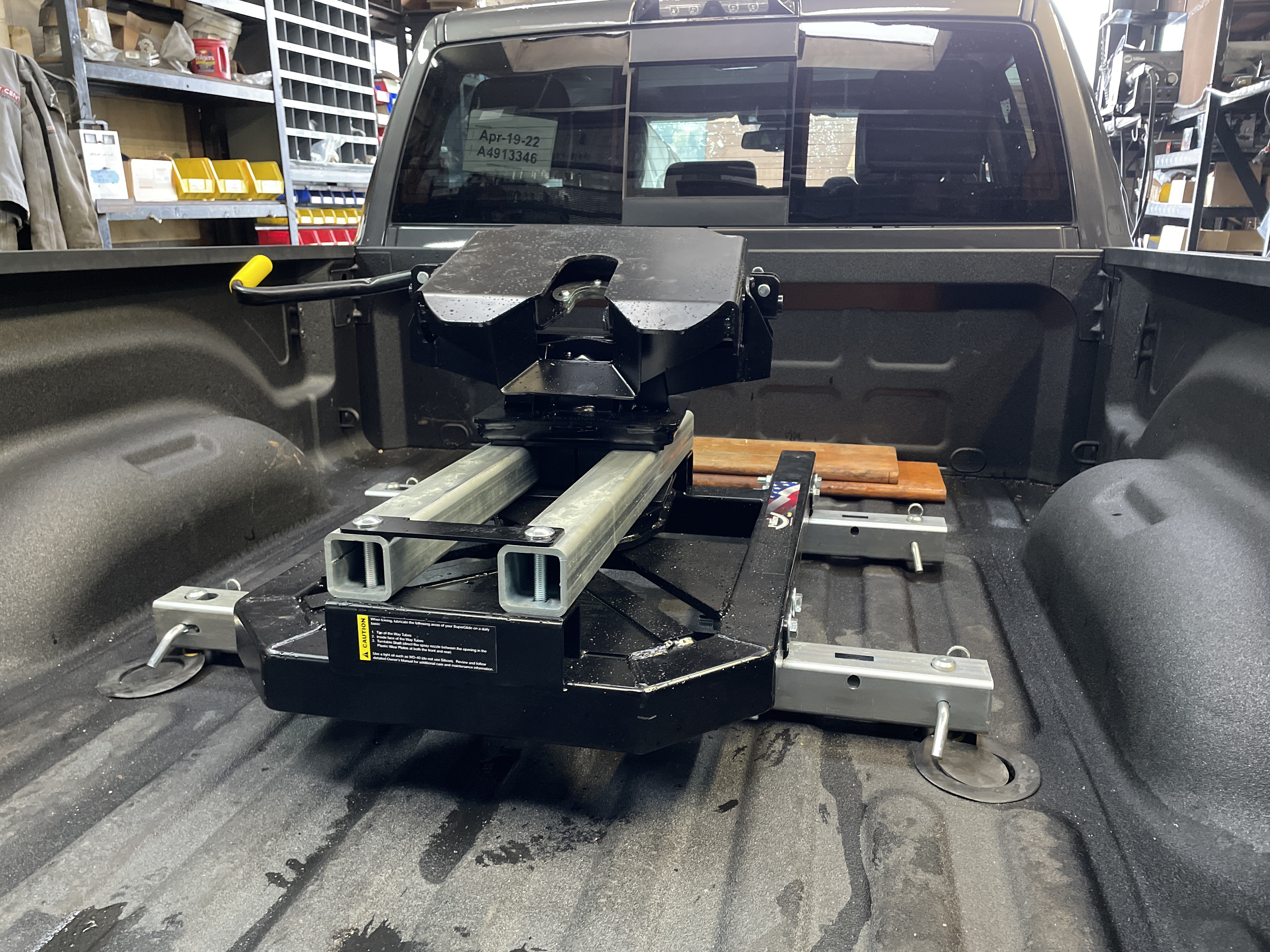 Fifth wheel hitch and truck bed installation detail