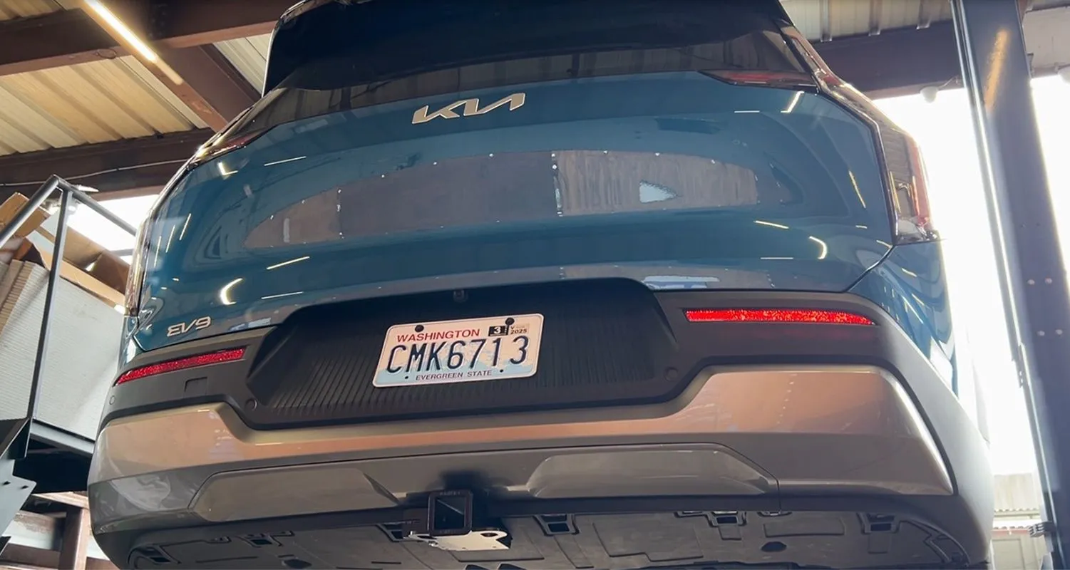 Family SUV trailer hitch installation