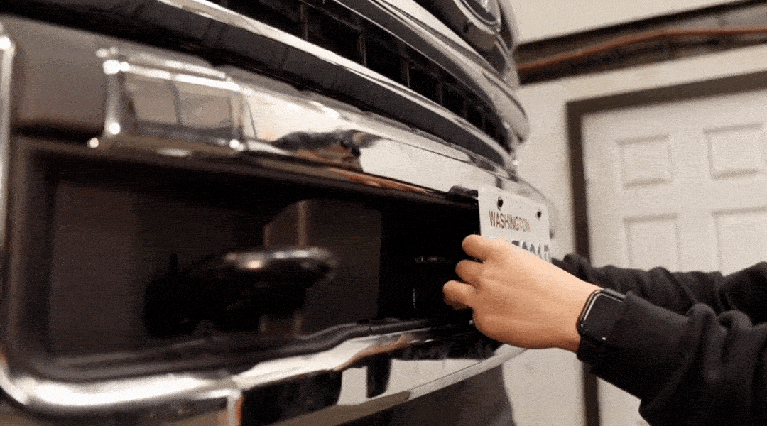 Example of magnetic license plate bracket