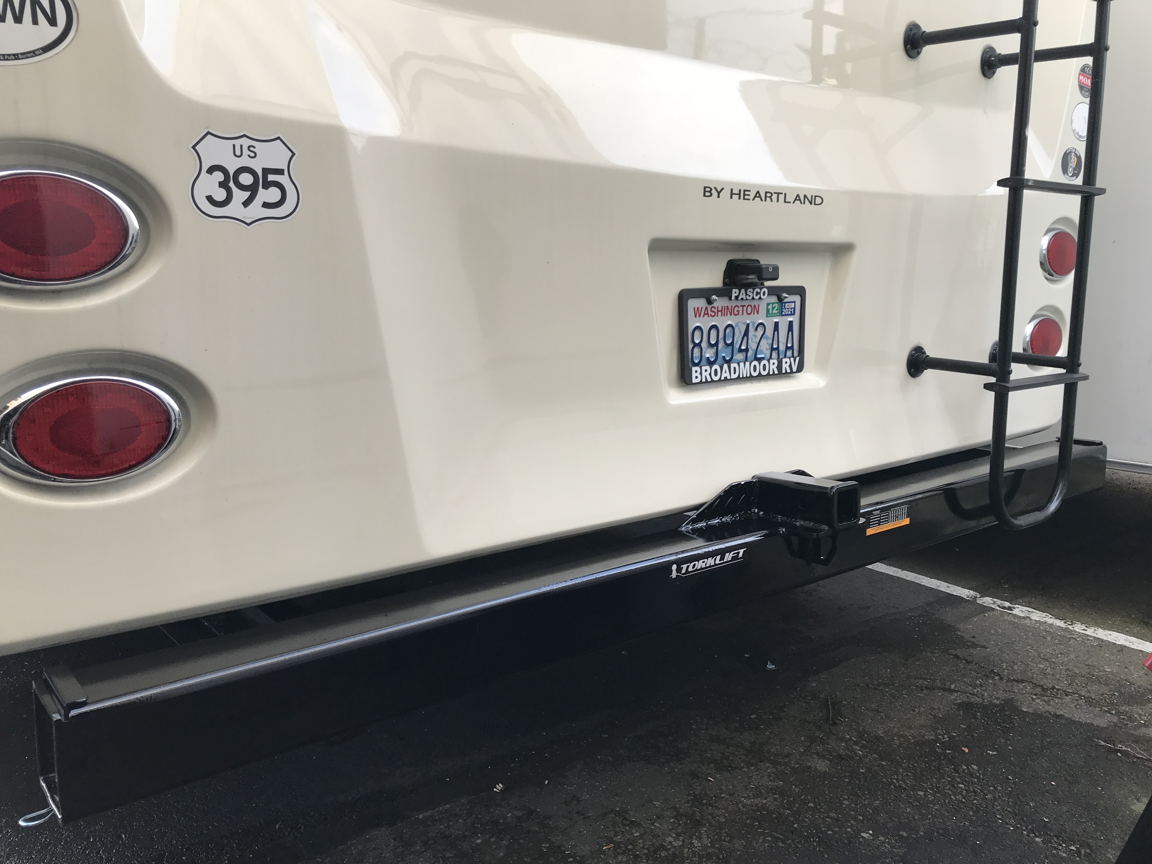 Towable RV hitch installation