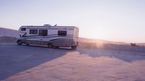Towing behind a motorhome: What cars can be towed?